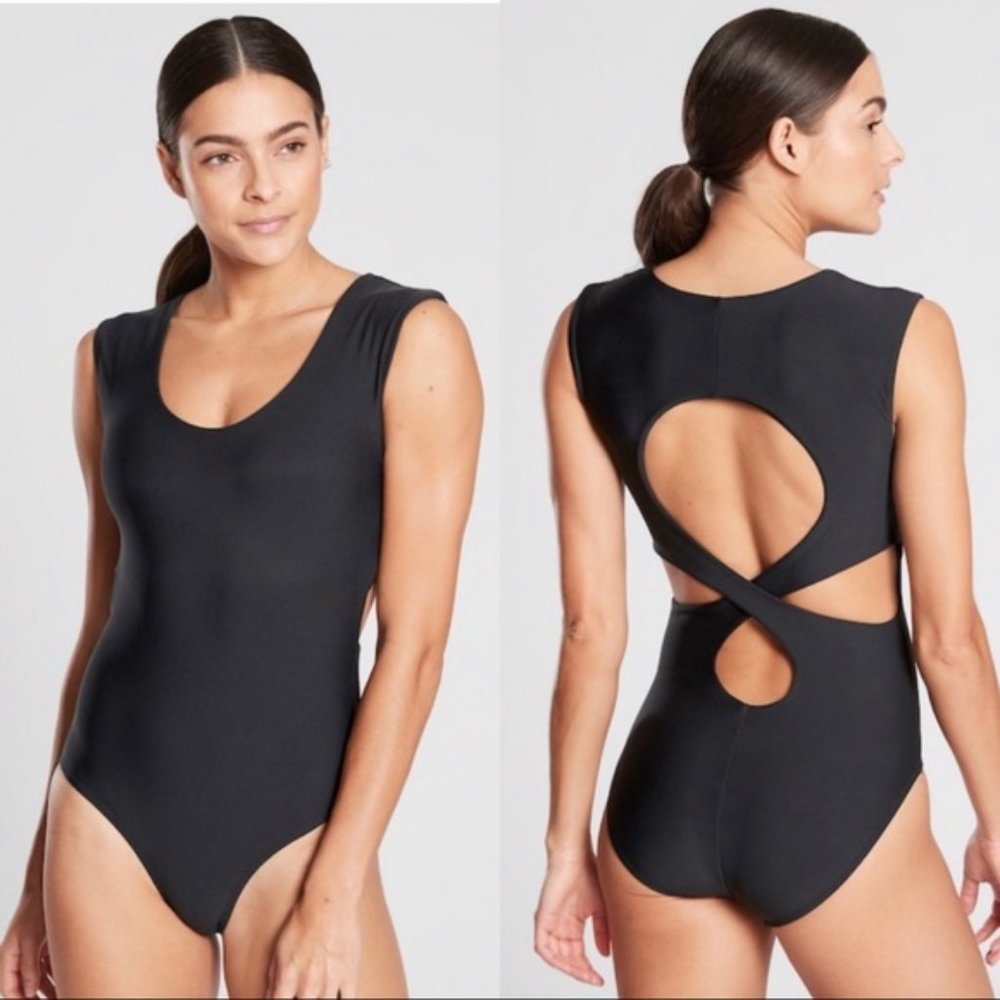 Athleta Entwined One Piece Black Swim  suit CUTE NWT extra small xs twist swim
